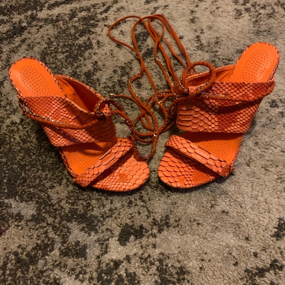 Azalea Wang Heels size 8 - Picture 5 of 8